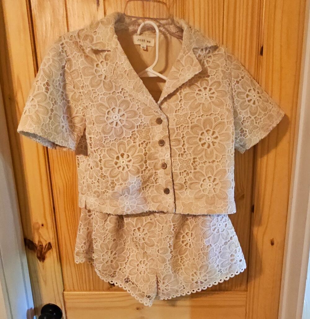 Small Just Me 2pc Crochet Lace Set Floral Collared Button Blouse & Shorts Beige